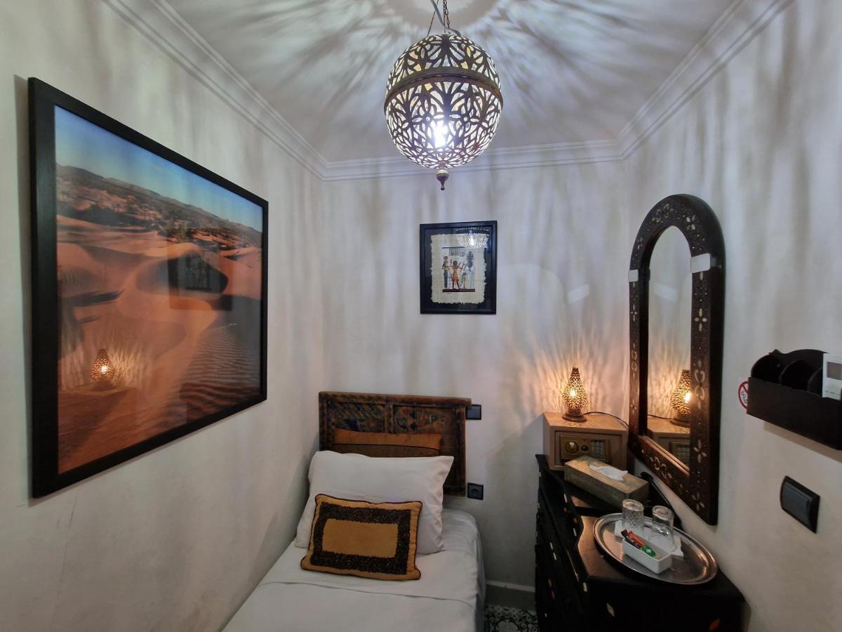 Small Single Room,1499054578:JPEG
